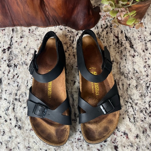 Birkenstock Rio Sandals - Picture 2 of 9